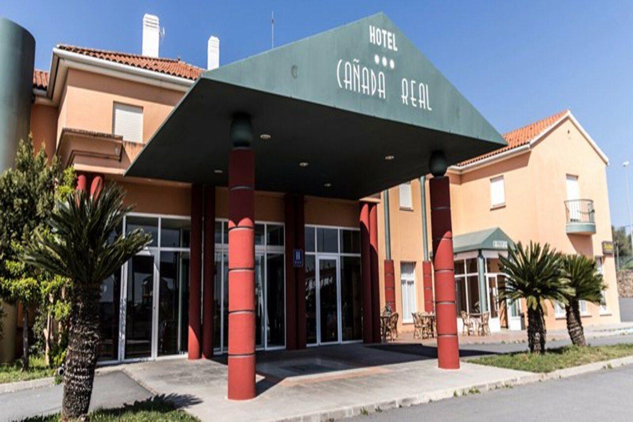 Hotel Puerta De Monfrague Malpartida De Plasencia Exteriér fotografie